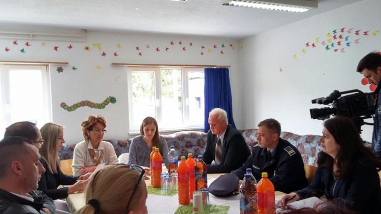 ODRŽAN OKRUGLI STO PO PROJEKTU „MLADI I ZAJEDNICA-IMAŠ PRAVO DA ZNAŠ“